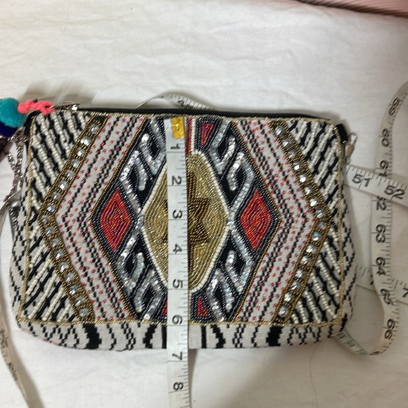 🎀 ExpressionsNYC beautiful beaded embellished bag - Picture 10 of 10